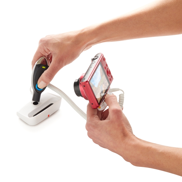 Quản lý báo động được đặt ngay phía trên chân đế