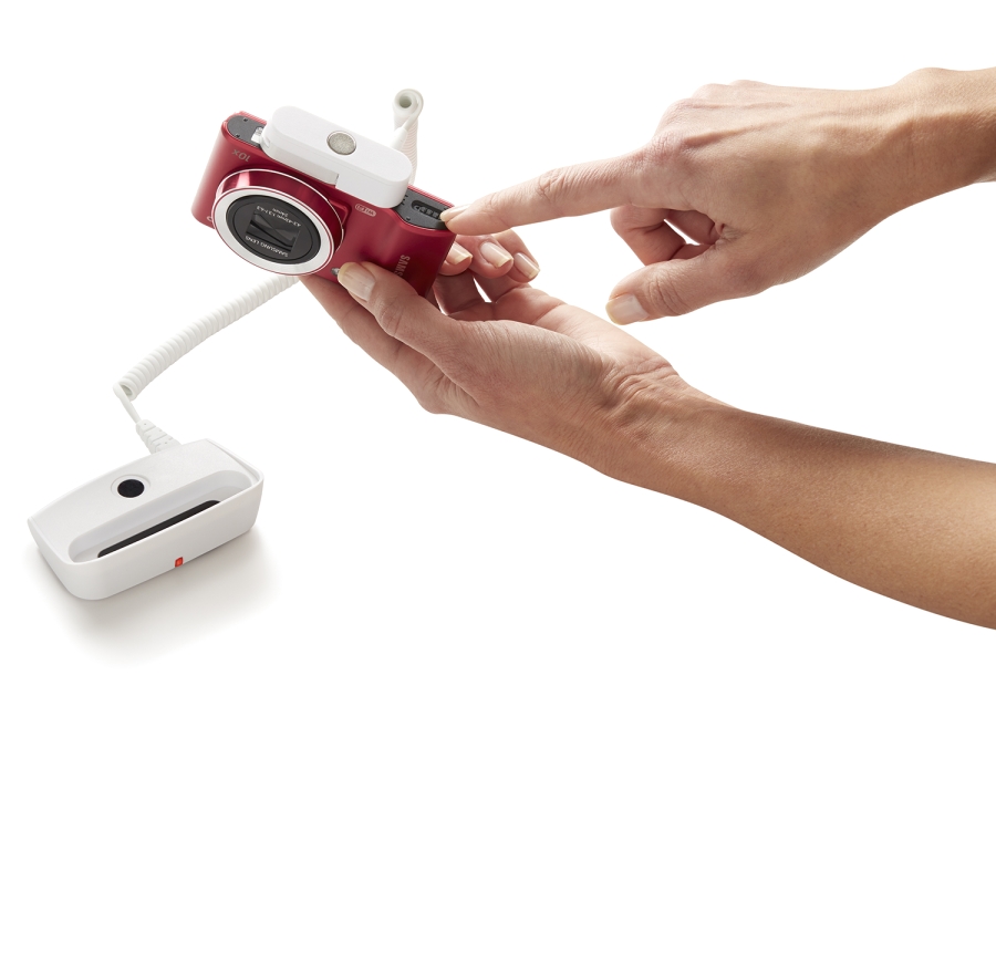 Chốt chặn bảo vệ pin cho máy ảnh du lịch